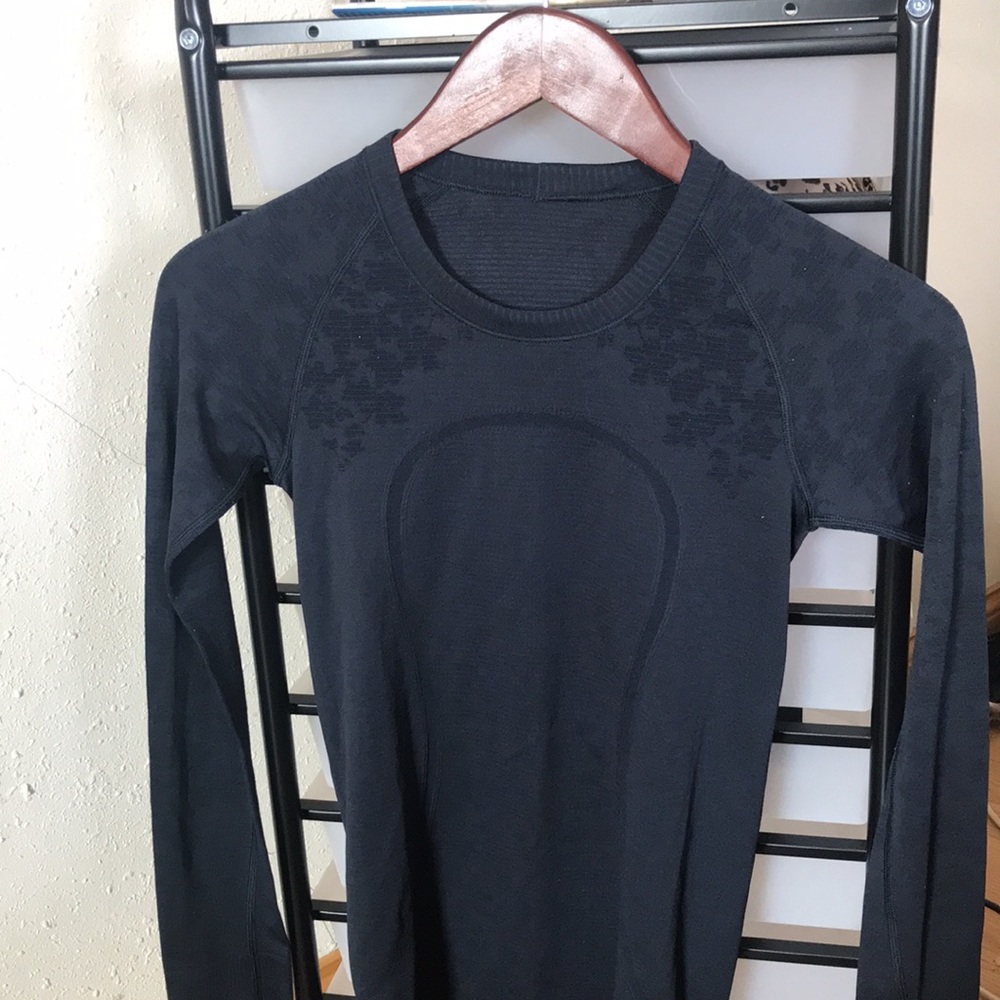 Lululemon swiftly tech long sleeve